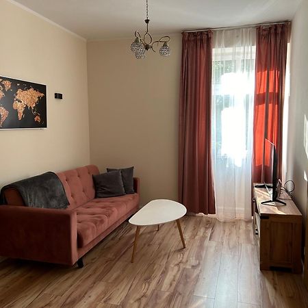 Center Apartments Еленя-Гура Экстерьер фото